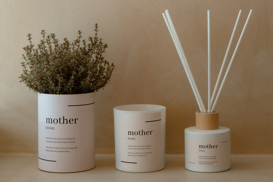 Anyák napi illatosító, illatgyertya és fűszernövényke csomag - Mother noun
