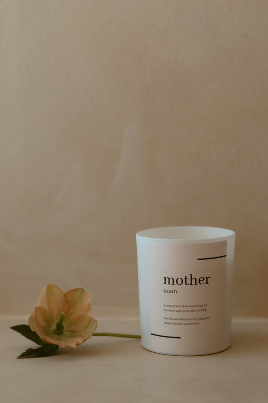 Anyák napi illatgyertya - Mother noun